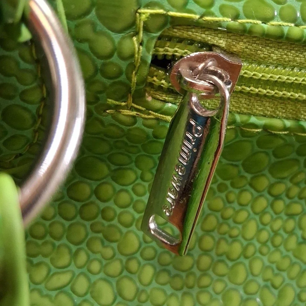 Primeware Lime Green Insulated Wine Bag Faux Crocodile Thermal Lunch Tote